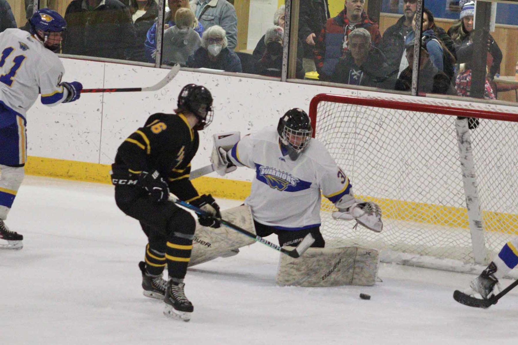 Rice Lake boys hockey vs. Hayward 12-17-22